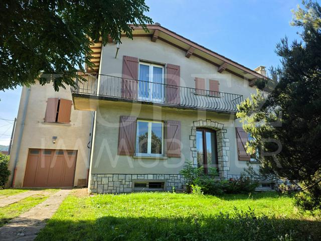 Maison 6 pièces 211 m²