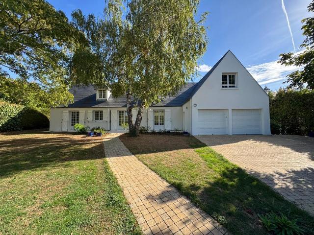 Maison 6 pièces 211 m²