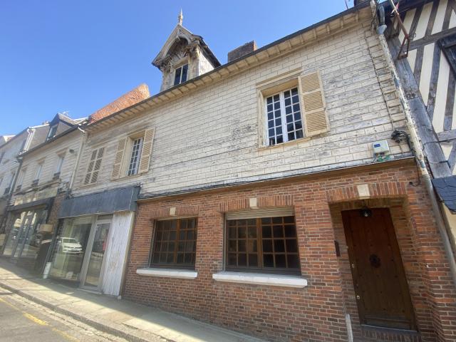 Maison 6 pièces 212 m²