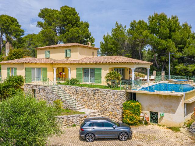 Maison 6 pièces 212 m²