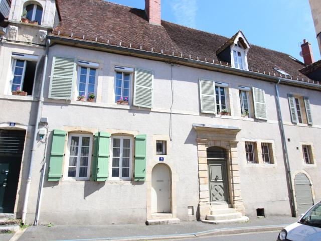 Maison 6 pièces 212 m²