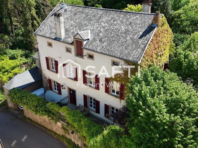 Maison 6 pièces 213 m²
