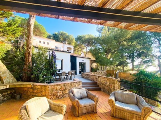 Maison 6 pièces 213 m²