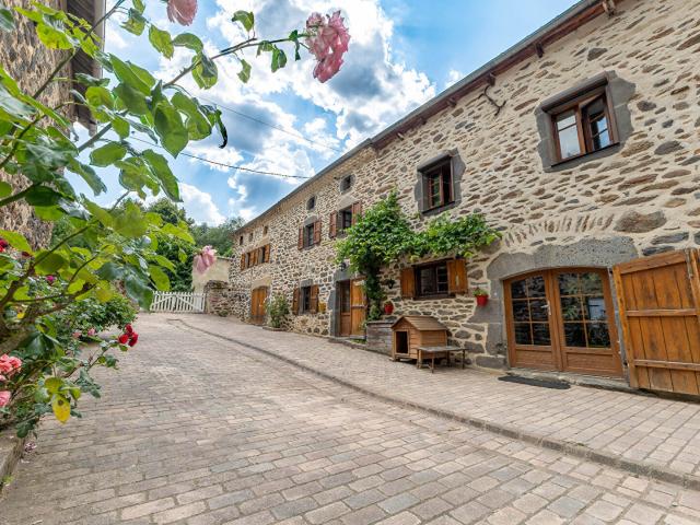 Maison 6 pièces 213 m²