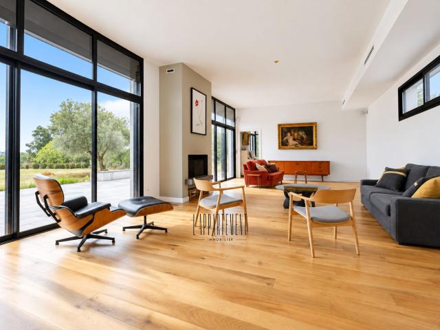Maison 6 pièces 213 m²