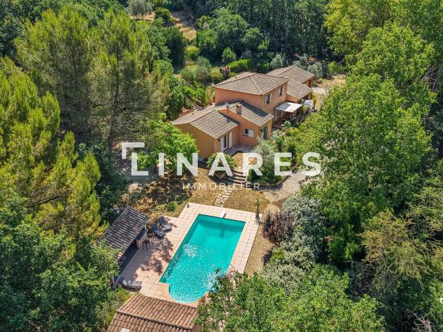 Maison 6 pièces 223 m²