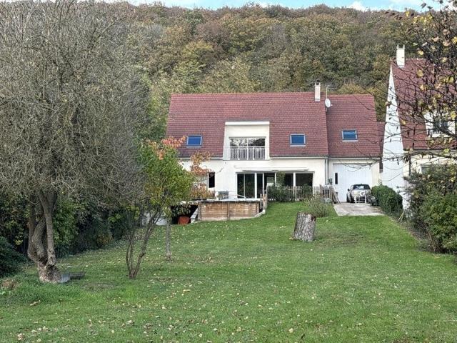 Maison 6 pièces 213 m²