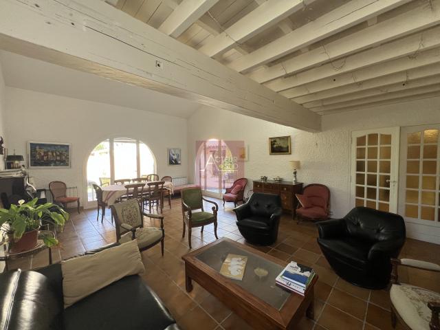 Maison 6 pièces 213 m²