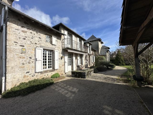 Maison 6 pièces 213 m²