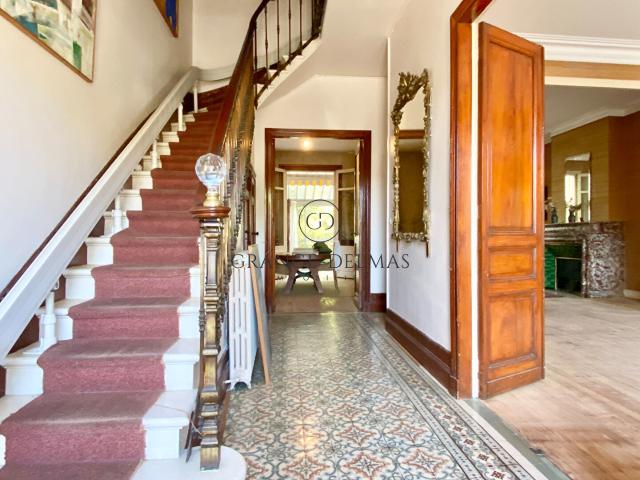Maison 6 pièces 225 m²