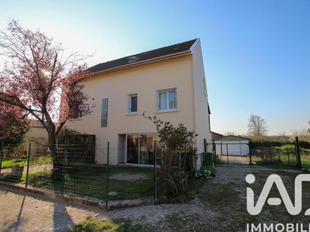 Maison 6 pièces 225 m²