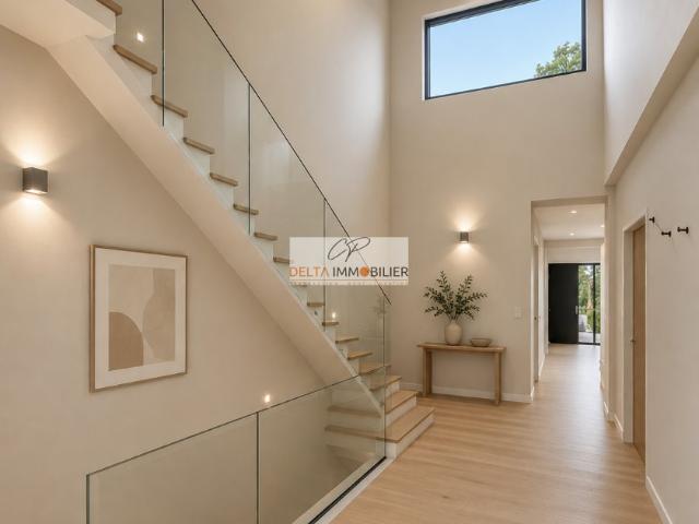 Maison 6 pièces 225 m²