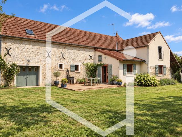 Maison 6 pièces 225 m²
