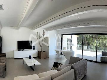 Maison 6 pièces 235 m²