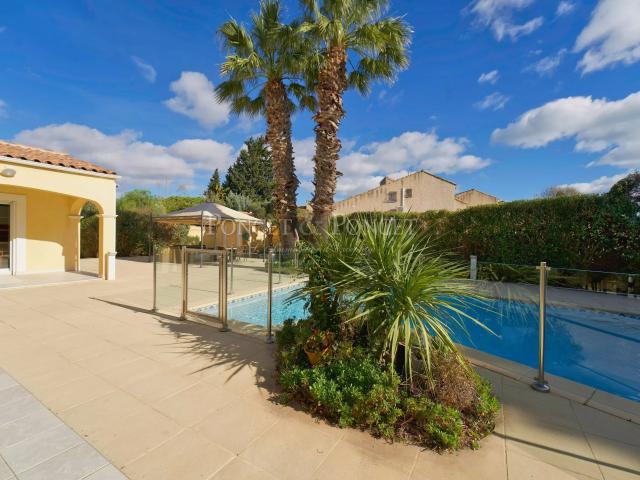 Maison 6 pièces 225 m²