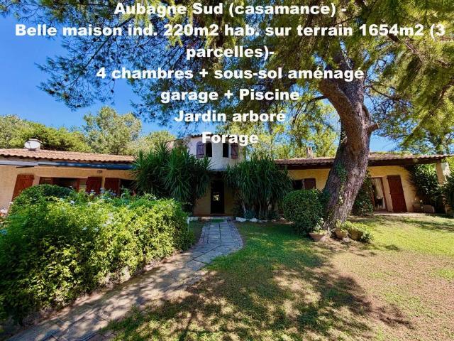 Maison 6 pièces 220 m²