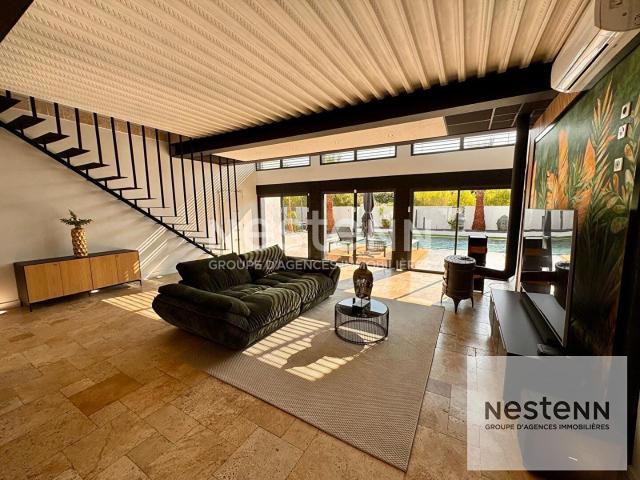 Maison 6 pièces 225 m²