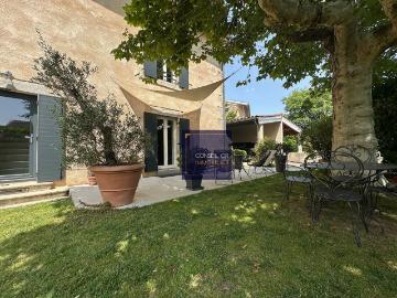 Maison 6 pièces 226 m²