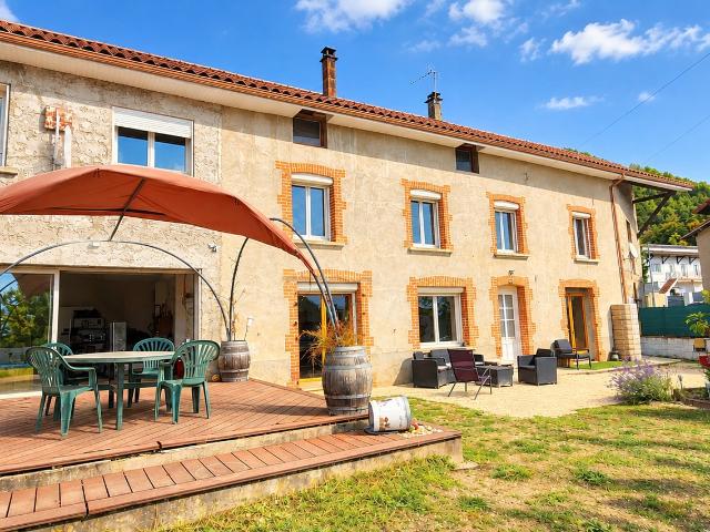 Maison 6 pièces 226 m²