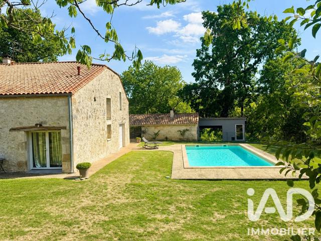 Maison 6 pièces 226 m²