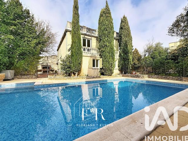 Maison 6 pièces 226 m²