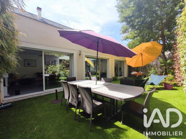 Maison 6 pièces 227 m²