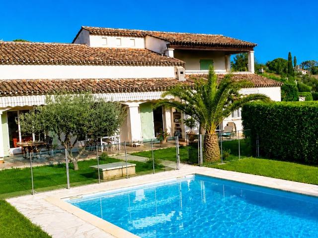 Maison 6 pièces 227 m²