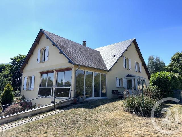 Maison 6 pièces 227 m²