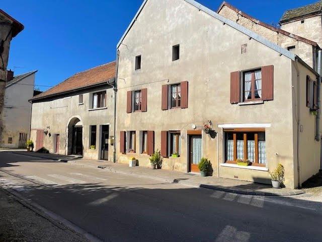 Maison 6 pièces 227 m²