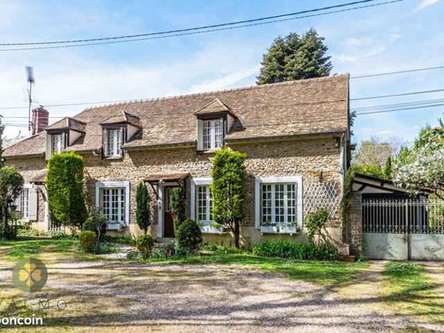 Maison 6 pièces 227 m²