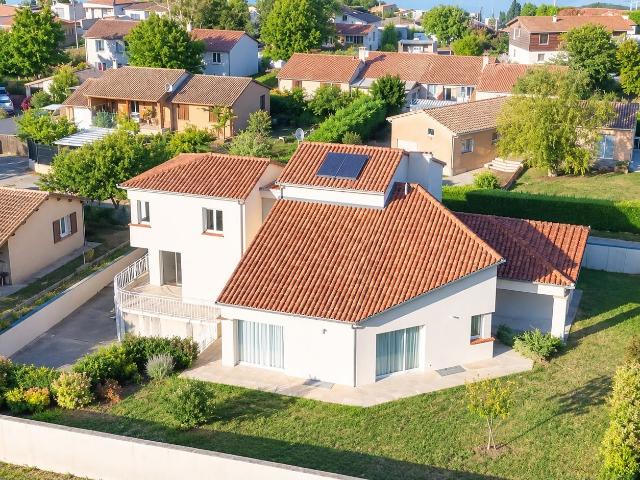 Maison 6 pièces 228 m²