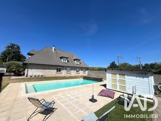 Maison 6 pièces 228 m²
