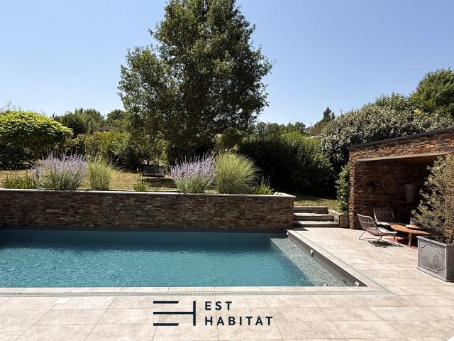 Maison 6 pièces 228 m²