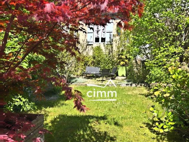 Maison 6 pièces 228 m²