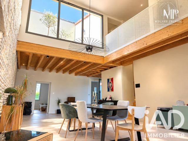 Maison 6 pièces 229 m²