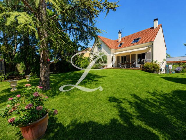Maison 6 pièces 229 m²