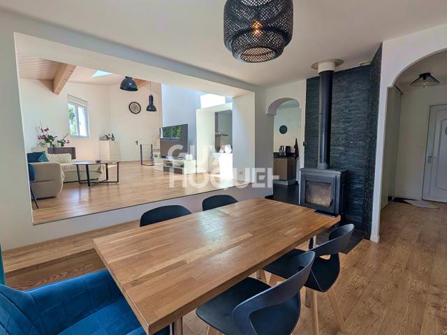 Maison 6 pièces 229 m²