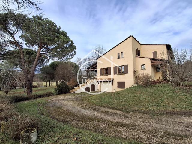 Maison 6 pièces 220 m²
