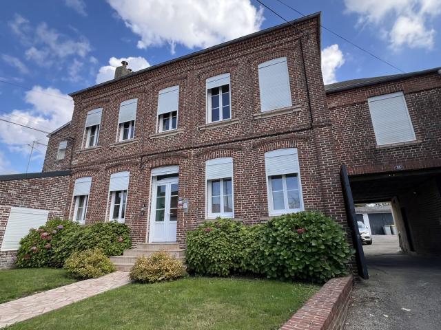 Maison 6 pièces 220 m²