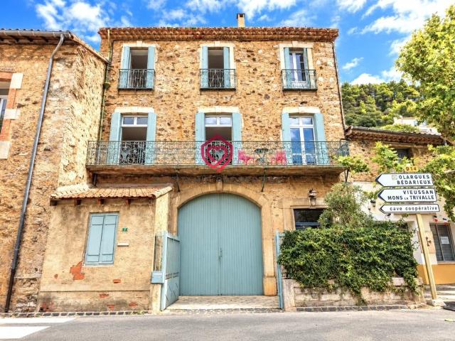 Maison 6 pièces 220 m²