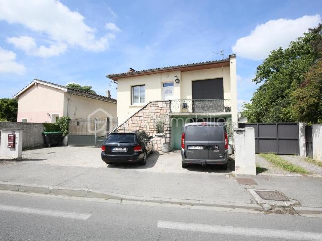 Maison 6 pièces 220 m²