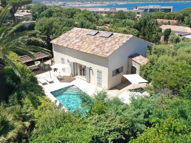 Maison 6 pièces 220 m²