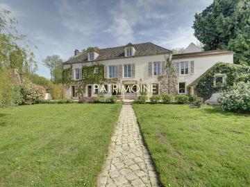 Maison 6 pièces 220 m²