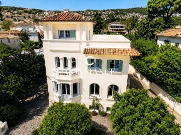 Maison 6 pièces 220 m²