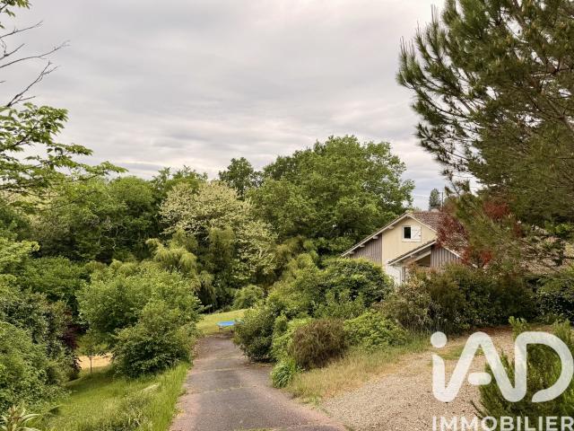 Maison 6 pièces 220 m²
