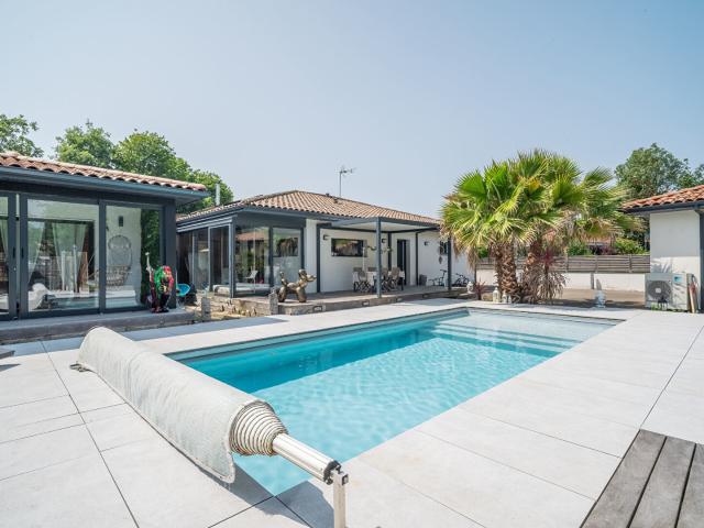 Maison 6 pièces 220 m²