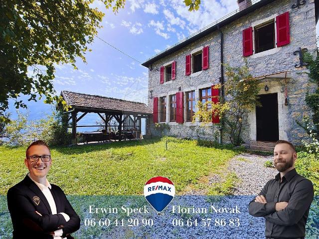 Maison 6 pièces 220 m²