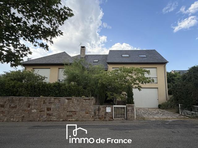 Maison 6 pièces 220 m²