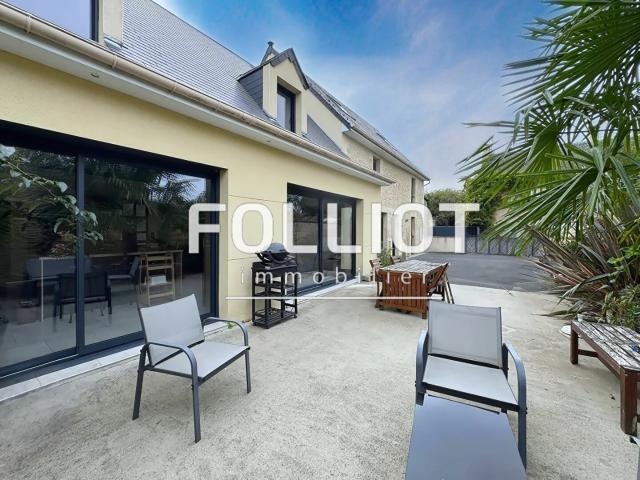 Maison 6 pièces 220 m²