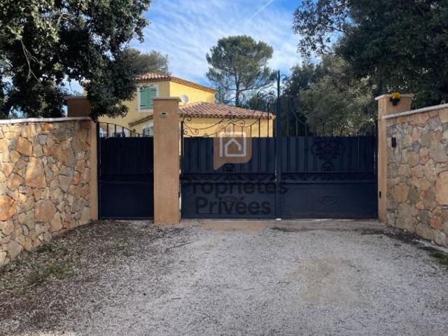 Maison 6 pièces 220 m²